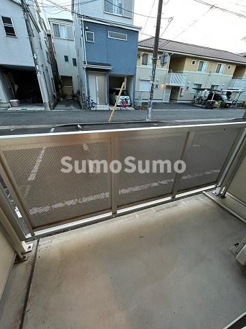 バルコニー　広々としたバルコニーです きれいな外観です