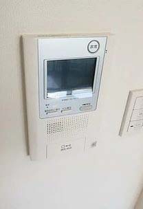 セキュリティ　★モニター付きインターホンで来客時も安心★