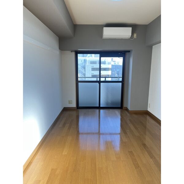 居室・リビング　※別室の参考写真の為、現況優先です。