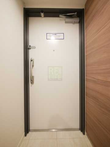 玄関　クレヴィアリグゼ小石川