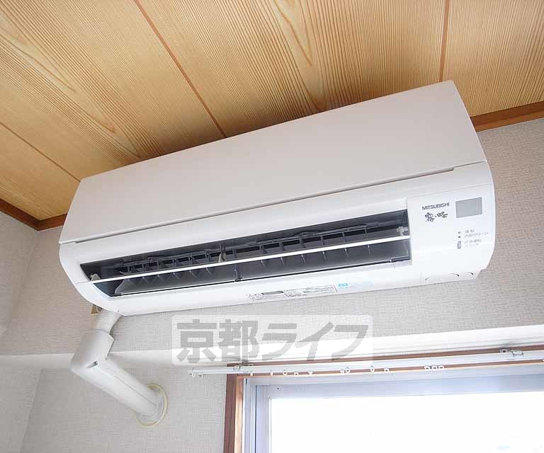 その他設備　エアコン１基付いております。