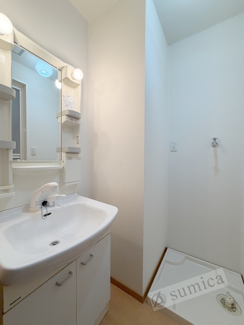 洗面設備　洗面脱衣所付き！独立洗面台が便利です♪♪