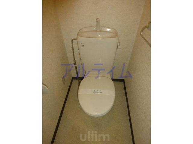 トイレ　※別のお部屋のお写真です。御参考までに。