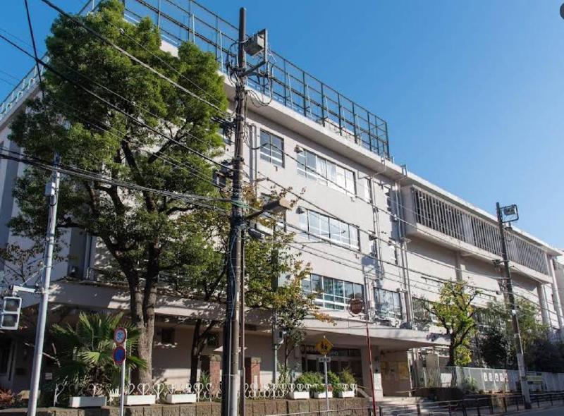 小学校　台東区立富士小学校（小学校）まで550m