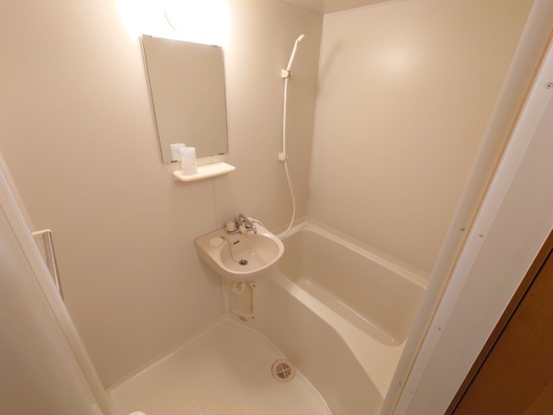 バス・シャワールーム　図面と現状に相違がある場合には現状を優先