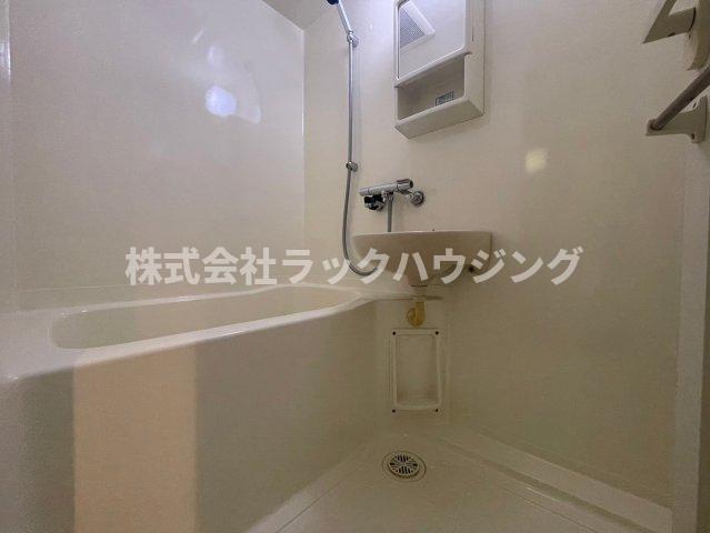 バス・シャワールーム　画像と現状が異なる場合は現状優先となります。