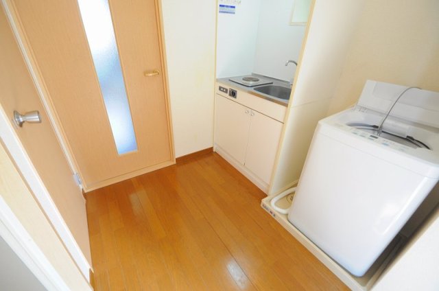 玄関　部屋によって家具家電無しとなります