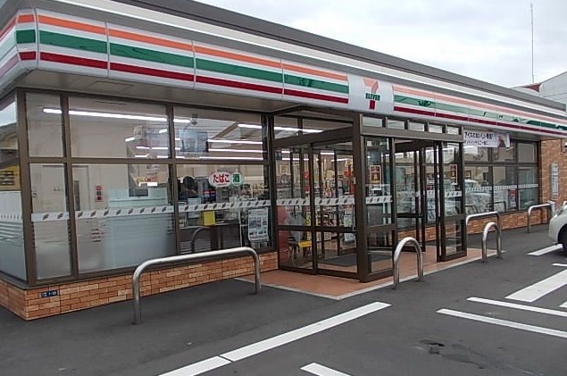 コンビニ　セブンイレブン小中野２丁目店（コンビニ）まで400m