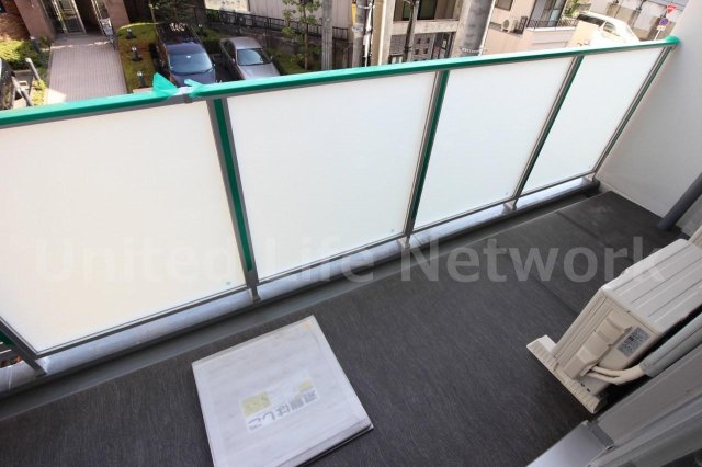 バルコニー　バルコニー付きで採光＆風通し良好！