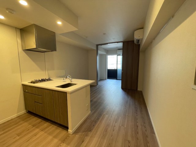 居室・リビング　※同物件同タイプの別部屋参考写真です