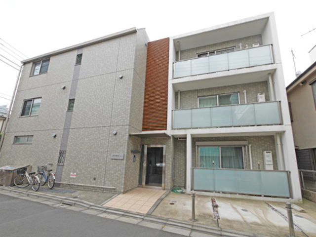 建物外観　落ち着いた印象です♪