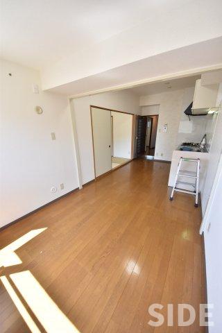 居室・リビング　※別号室参考画像