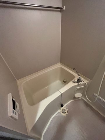 バス・シャワールーム　※別部屋参考写真