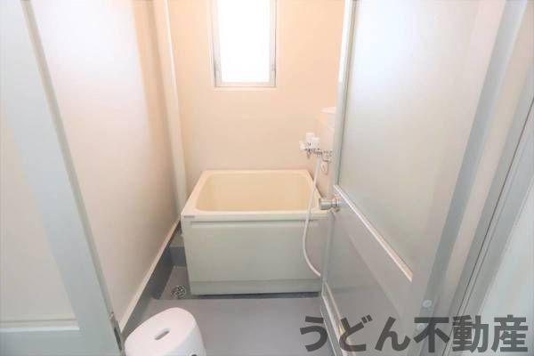 バス・シャワールーム　うどん県のお部屋探しはうどん不動産へ うどんちゃんとLINE