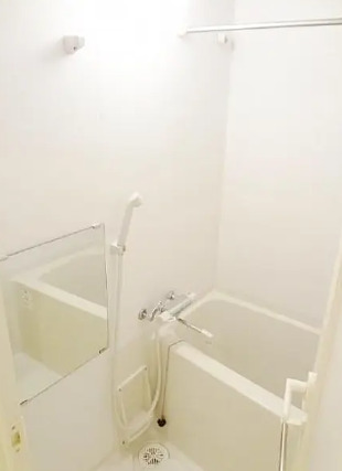 バス・シャワールーム　別部屋の画像を使用しております。