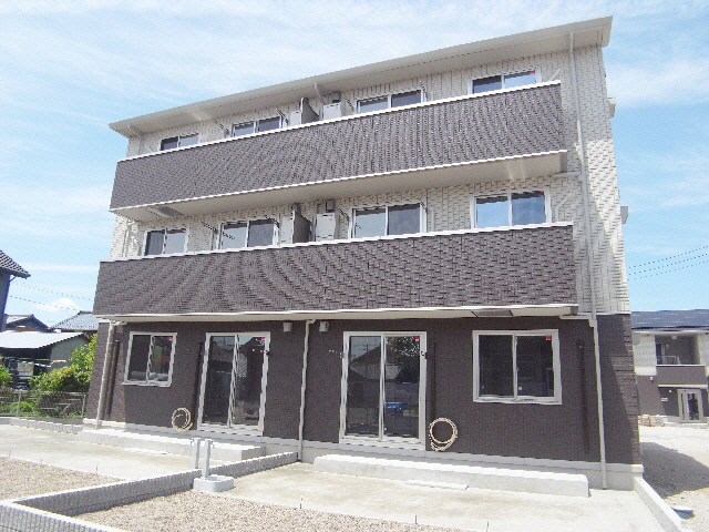 建物外観　建築中