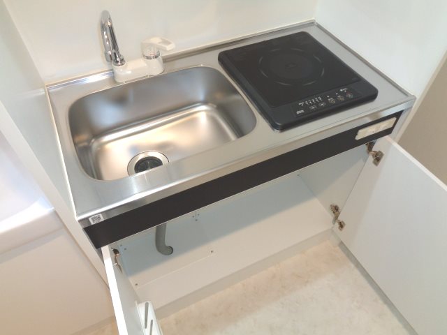 キッチン　同物件別部屋参考写真です