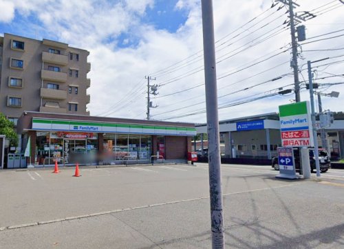 コンビニ　ファミリーマート（コンビニ）まで1163m