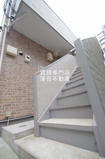 建物外観　2023年築。築浅