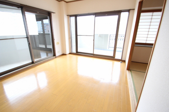 居室・リビング　※別部屋の写真です