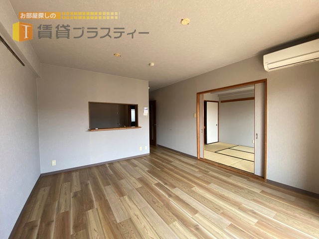 居室・リビング　真四角で使いやすそうな間取りです