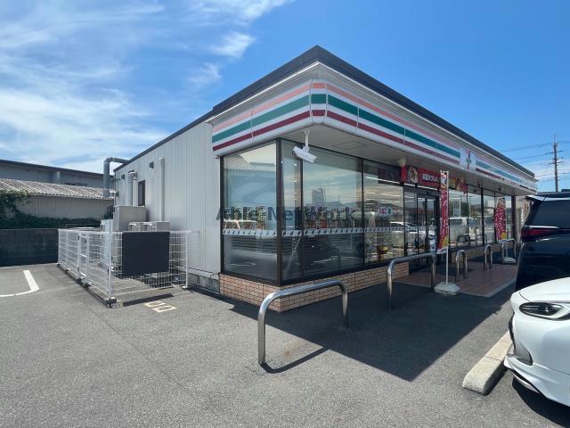 コンビニ　セブンイレブン山口厚狭本町店（コンビニ）まで578m