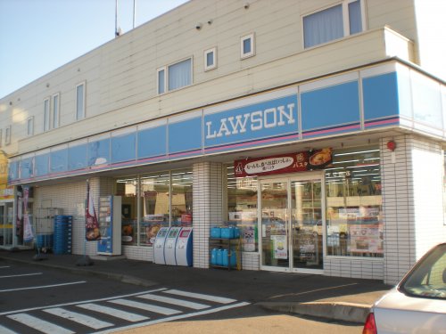 コンビニ　ローソン 室蘭中島町一丁目店（コンビニ）まで376m
