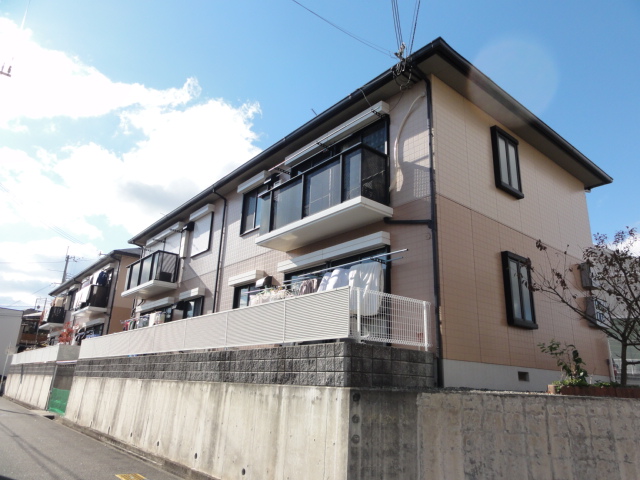 建物外観　落ち着いた雰囲気の外観です