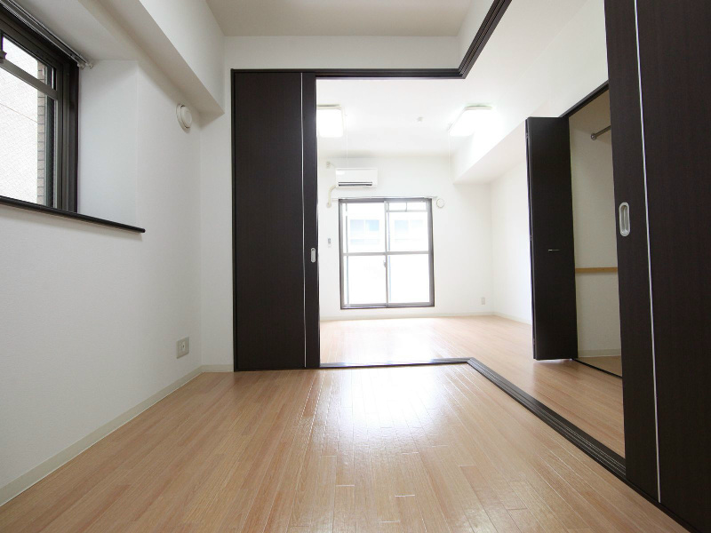 その他部屋・スペース　洋室5.2帖　ＬＤＫ10.7帖と繋げても使えます