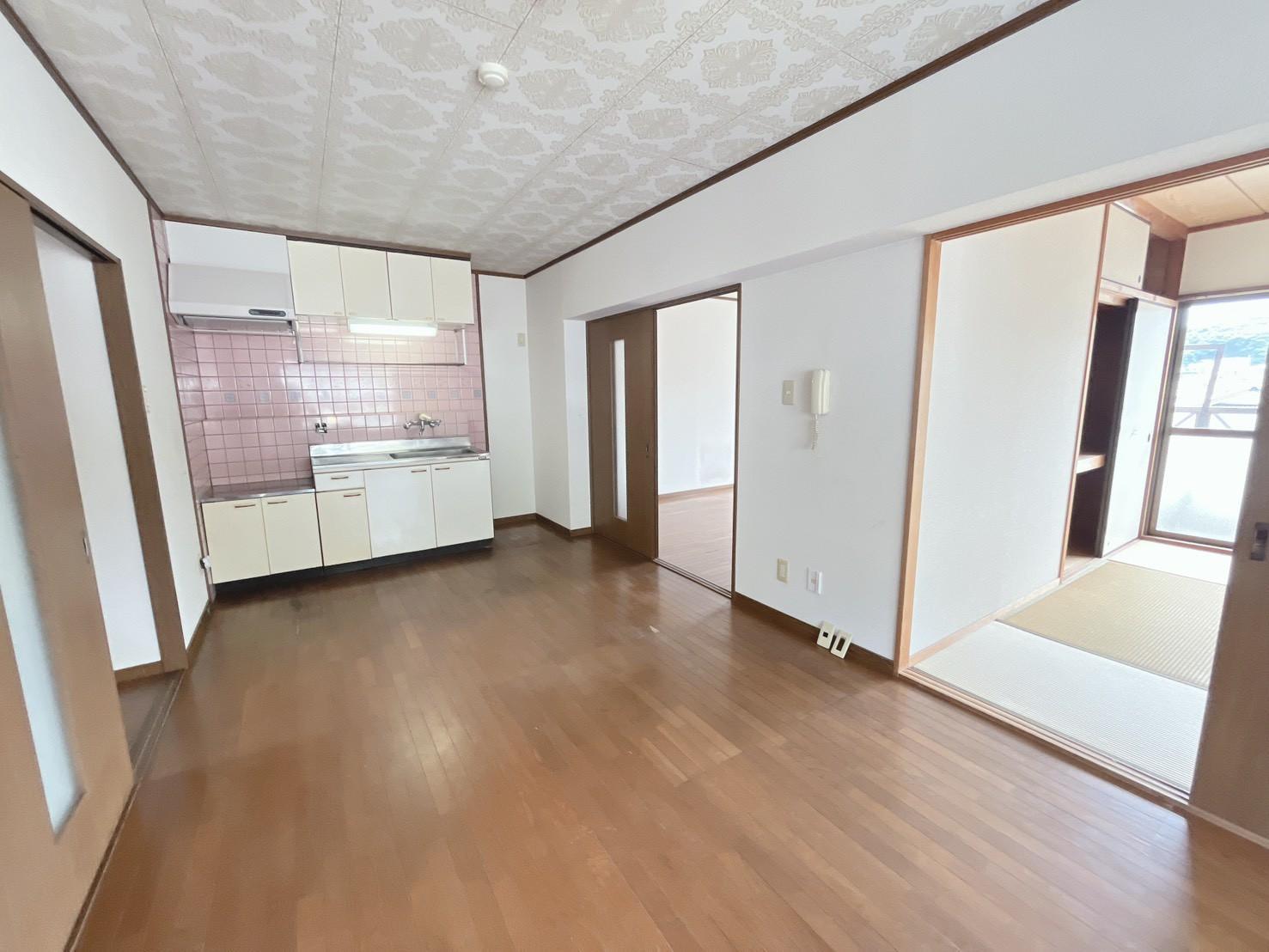 居室・リビング　洋室♪日当たり良好で明るいお部屋です♪