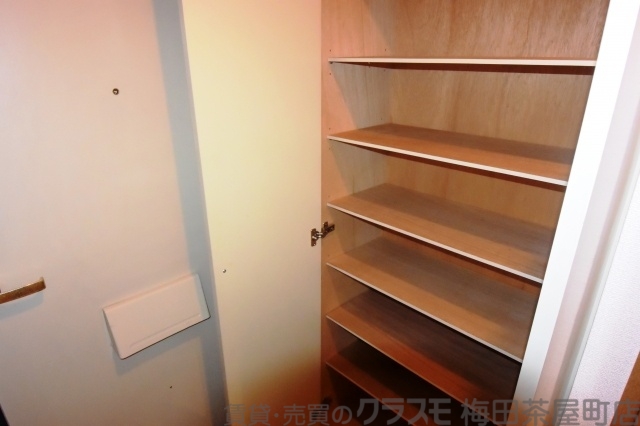 収納　大きいシューズボックス