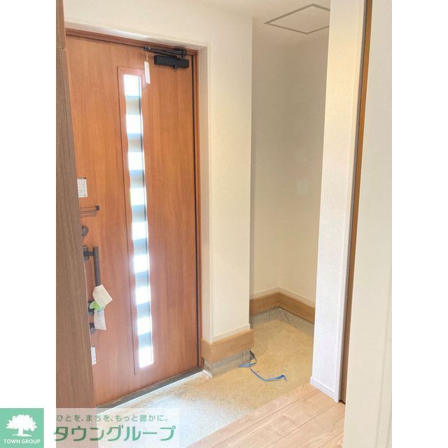 玄関　★お部屋探しは株式会社タウンハウジング東京まで★