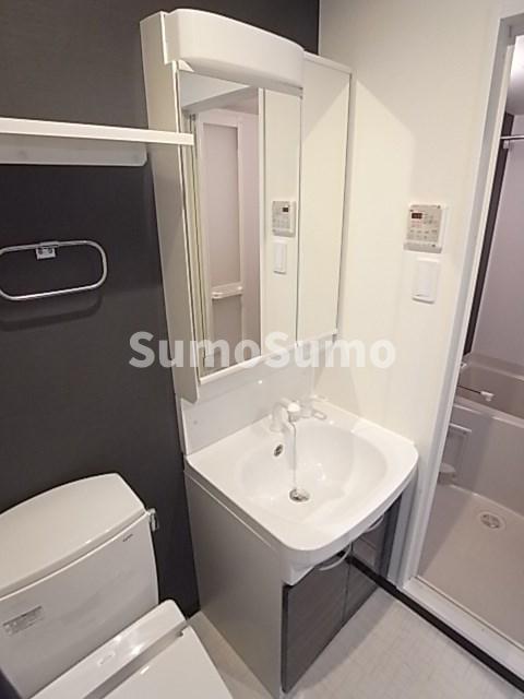 洗面設備　コンパクトで使いやすい洗面所