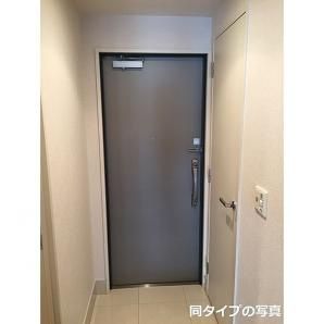 玄関　（別タイプ参考写真）コンフォリア東池袋WEST　豊島区東池袋