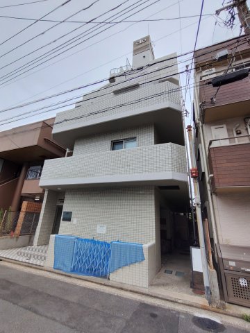 建物外観　県立大学駅徒歩7分。タイル張りのマンションです♪