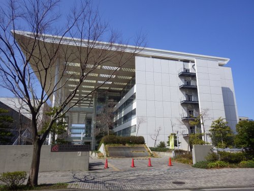 大学・短大　神奈川県立保健福祉大学（大学・短大）まで441m