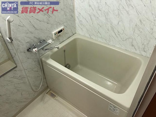 バス・シャワールーム　同タイプ