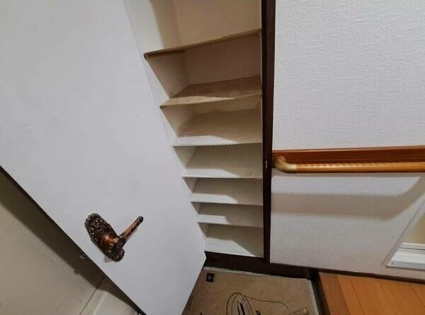 玄関　図面と現状に相違がある場合には現状を優先