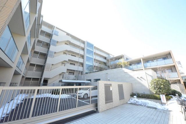 建物外観　★駅徒歩5分！駅チカ★