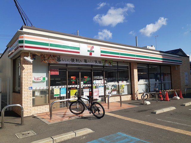 コンビニ　セブンイレブン 和歌山山吹丁店様（コンビニ）まで300m