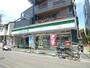 コンビニ　ファミリーマート吉川金町店（コンビニ）まで210m