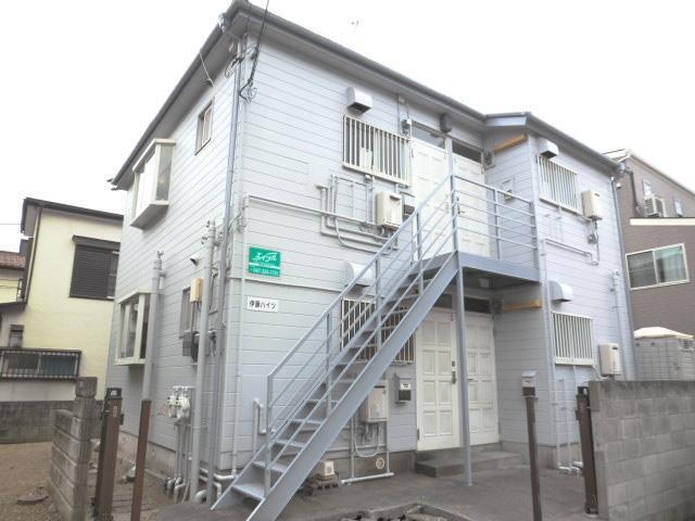 建物外観　コンビニの近くです