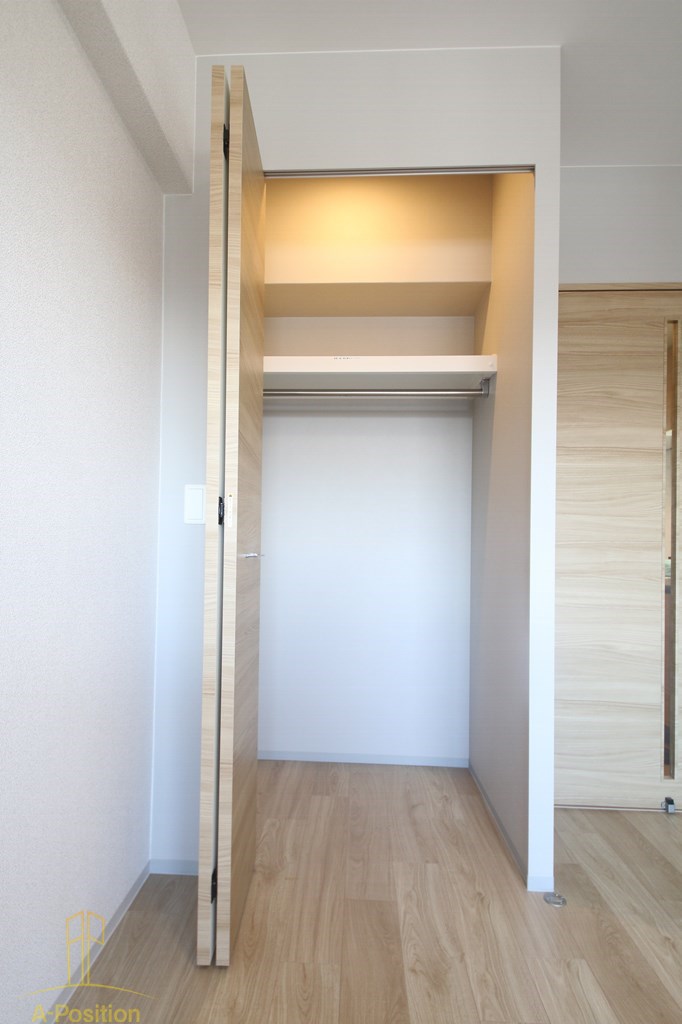 収納　レジュールアッシュ京橋