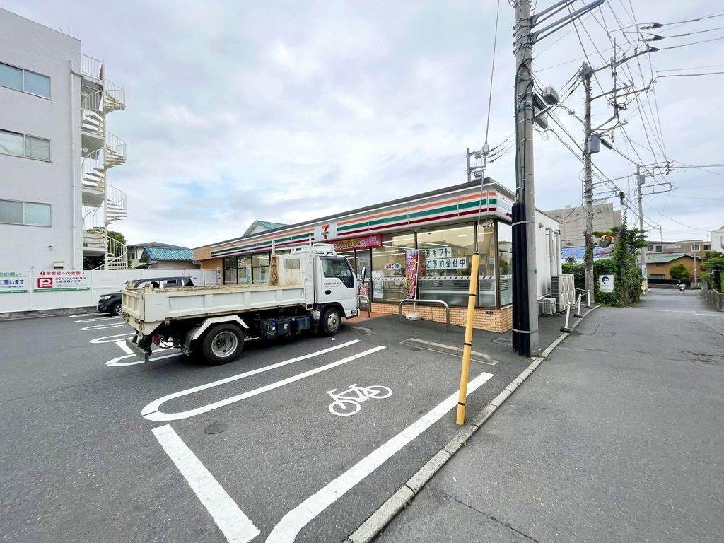 コンビニ　セブンイレブン茅ケ崎十間坂店（コンビニ）まで310m
