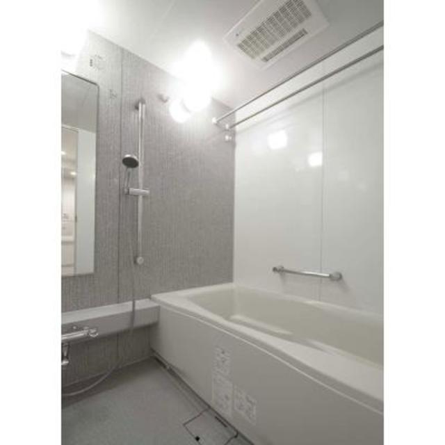 バス・シャワールーム　※写真は同タイプ住戸です。