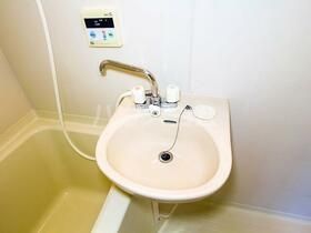 MONA-Fの内装写真