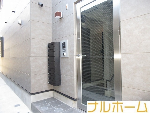 地下鉄千日前線 南巽駅 徒歩5分 3階建 築1年の外観写真