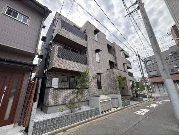 central crestの外観写真