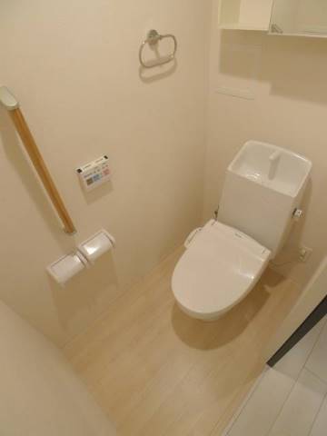ＪＲ東海道本線 金山駅 徒歩7分 7階建 築9年のトイレ写真