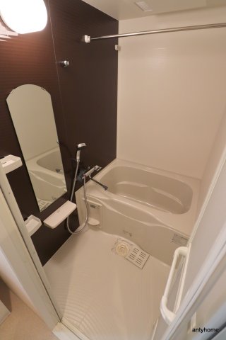 Luxe新大阪SOUTHの風呂写真